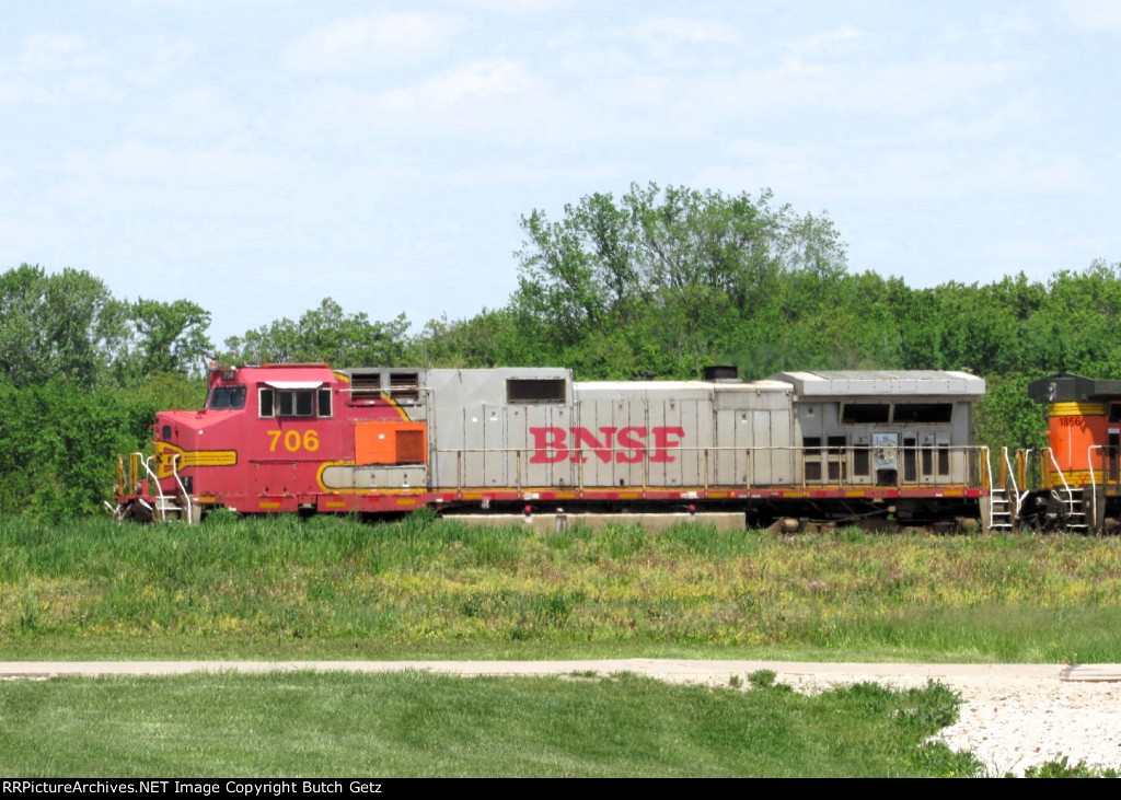 BNSF 706